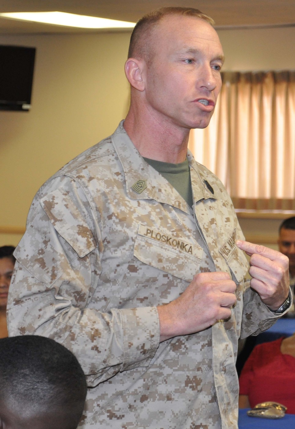 MCI Command Sergeant Major visits MCLB Barstow