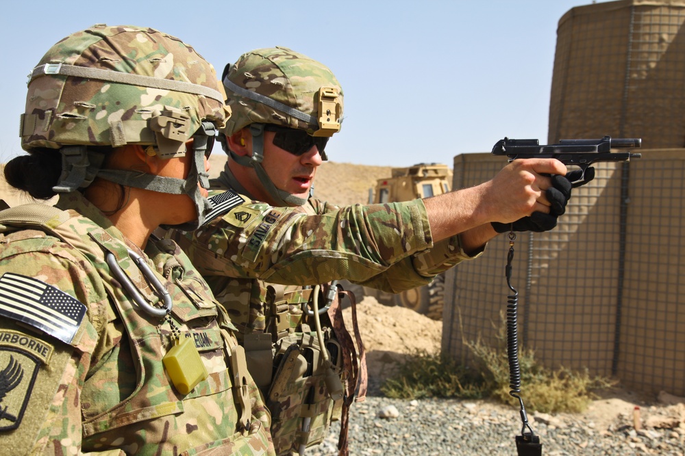 Soldiers qualify during FOB Shank range exercise