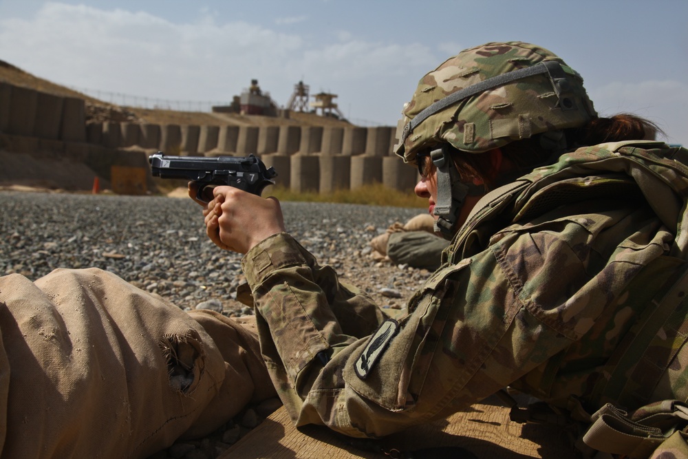 Soldiers qualify during FOB Shank range exercise