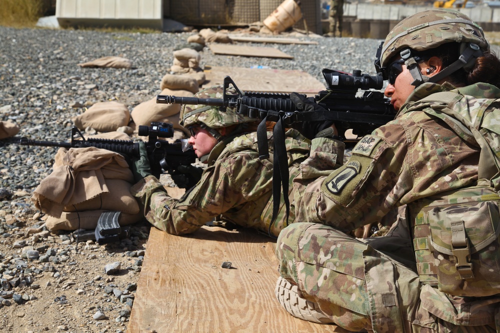 Soldiers qualify during FOB Shank range exercise