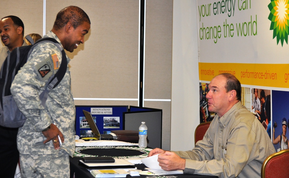 Hiring Heroes Career Fair connects military to employers