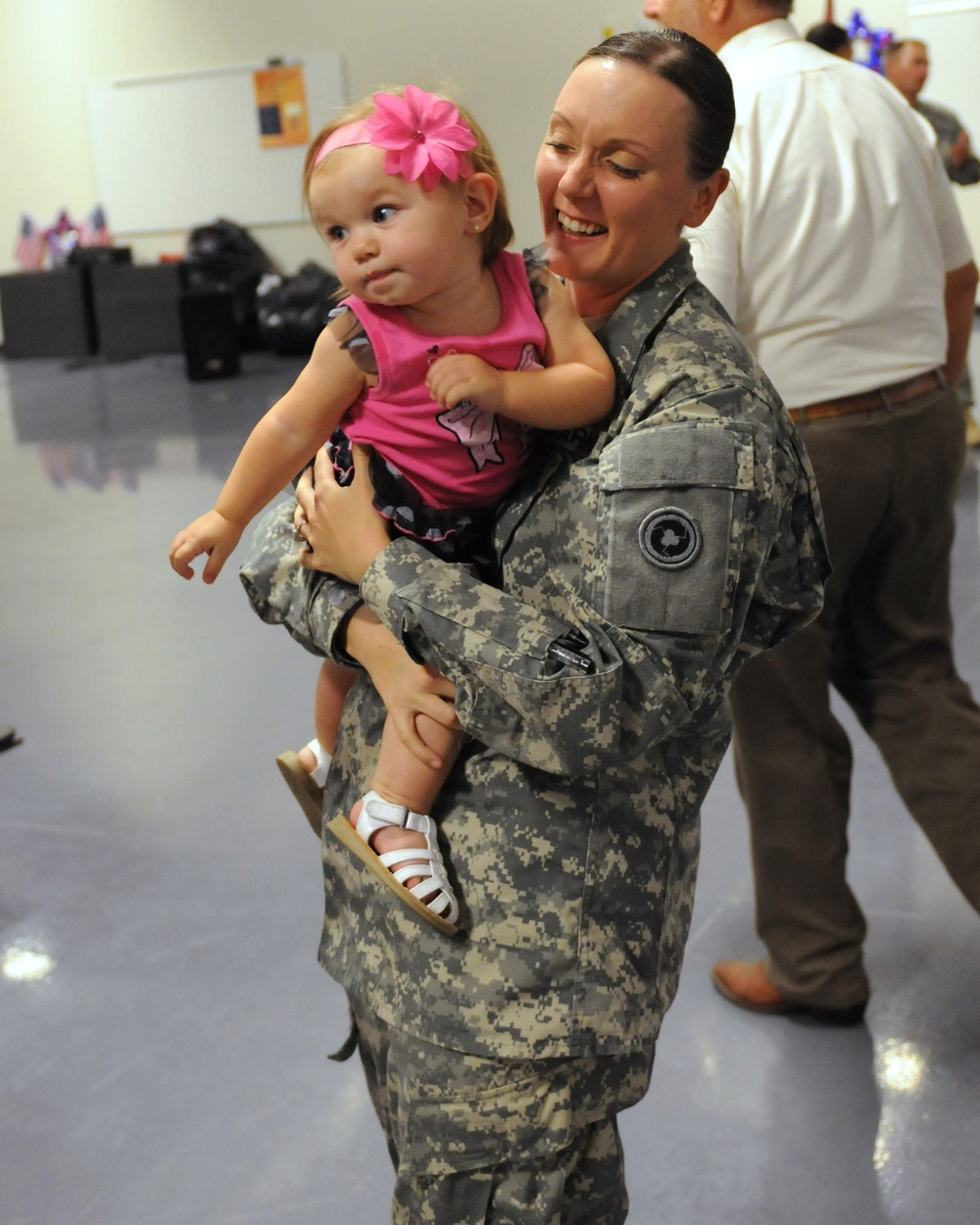 289th Transportation Detachment honored in deployment ceremony