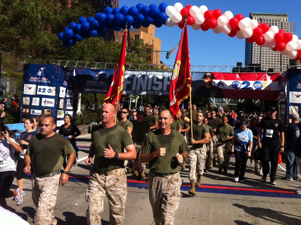 Marines, soldiers, wounded warriors, run in New York City Tunnel to Towers Run, Sept. 30