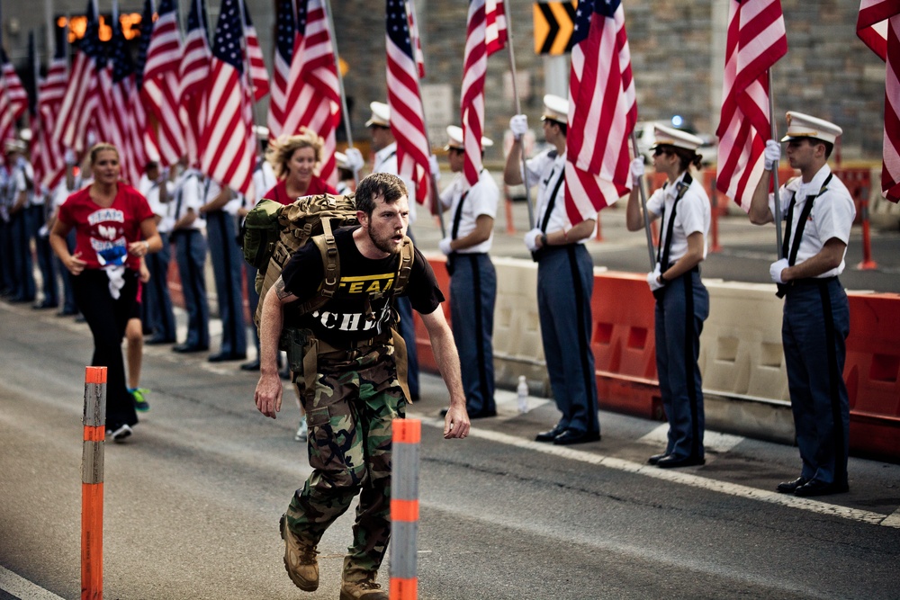 Marines, soldiers, wounded warriors, run in New York City Tunnel to Towers Run, Sept. 30