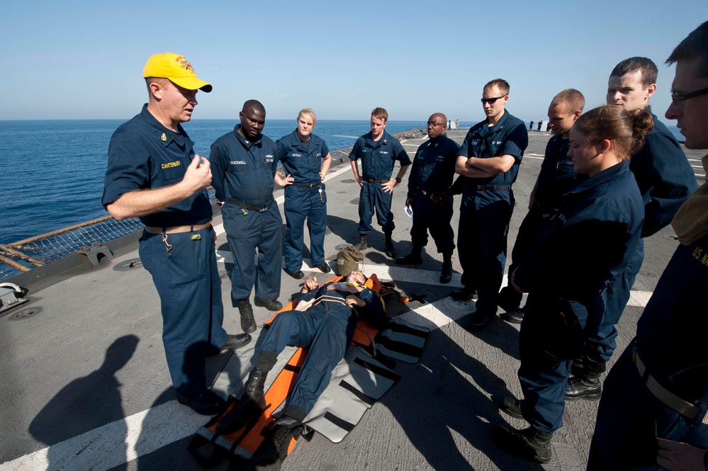 USS Fort McHenry daily operations