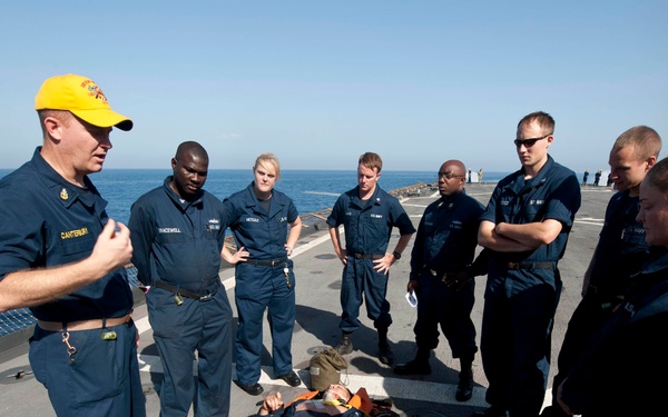 USS Fort McHenry daily operations