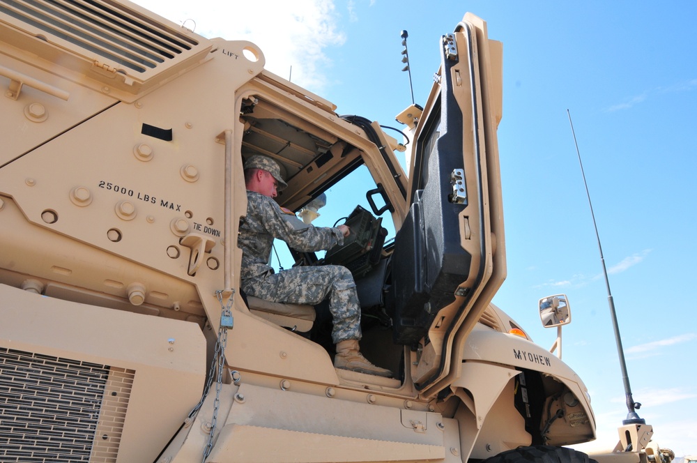 Soldiers push comm. systems integration to next level during VALEX