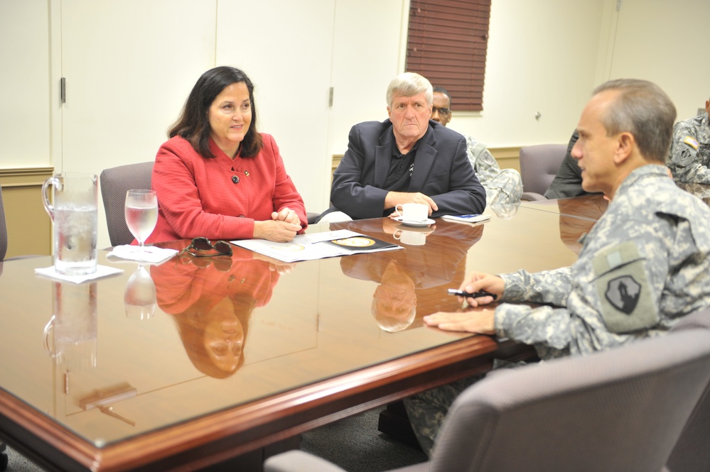 Army’s Assistant Secretary for Energy matters visits Puerto Rico