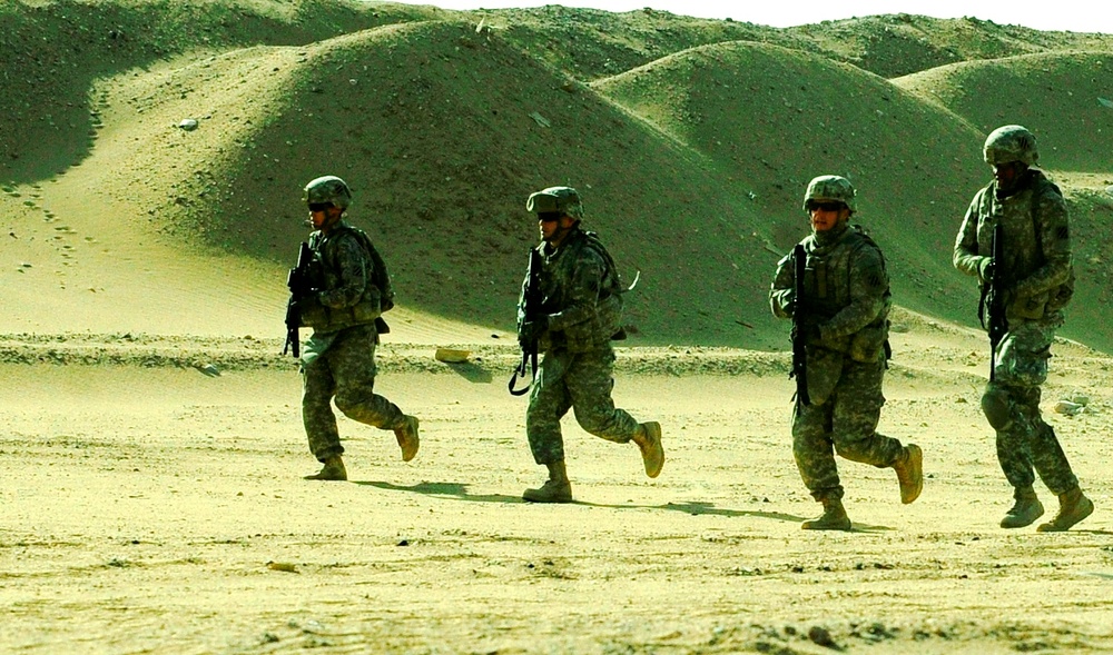 Command security detail conducts VIP escort training