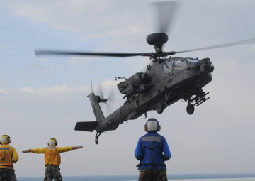 1-151st ARB lands Apaches on USS New Orleans
