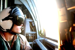 Cherry Point Marines, Sailors: HH-46 Sea Knight is the helicopter for the job