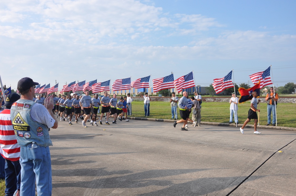 Public safety agencies and patriotic groups aid in 'Heroes' run