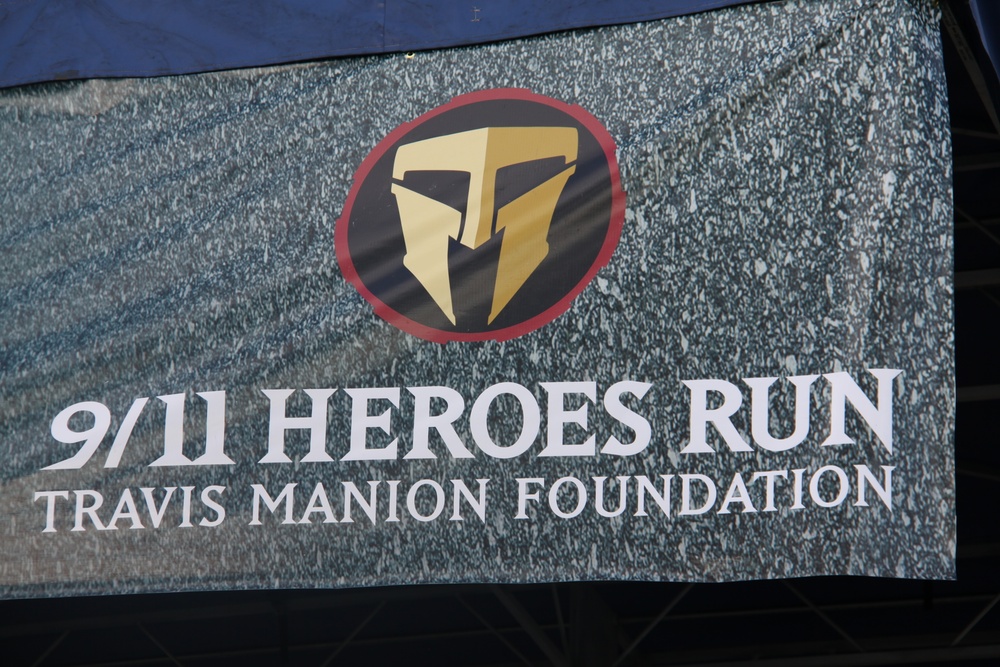 Houston-area reserve unit participates in 'Heroes' run