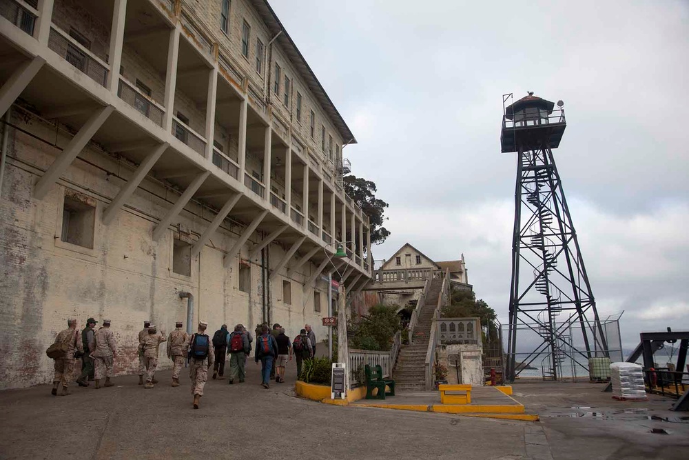 13th MEU Marines help restore Alcatraz