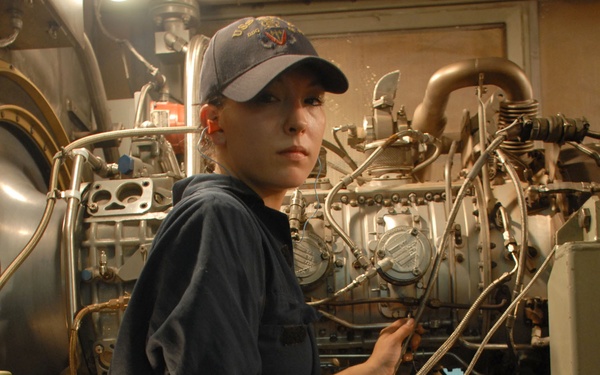 Cleaning out a gas generator