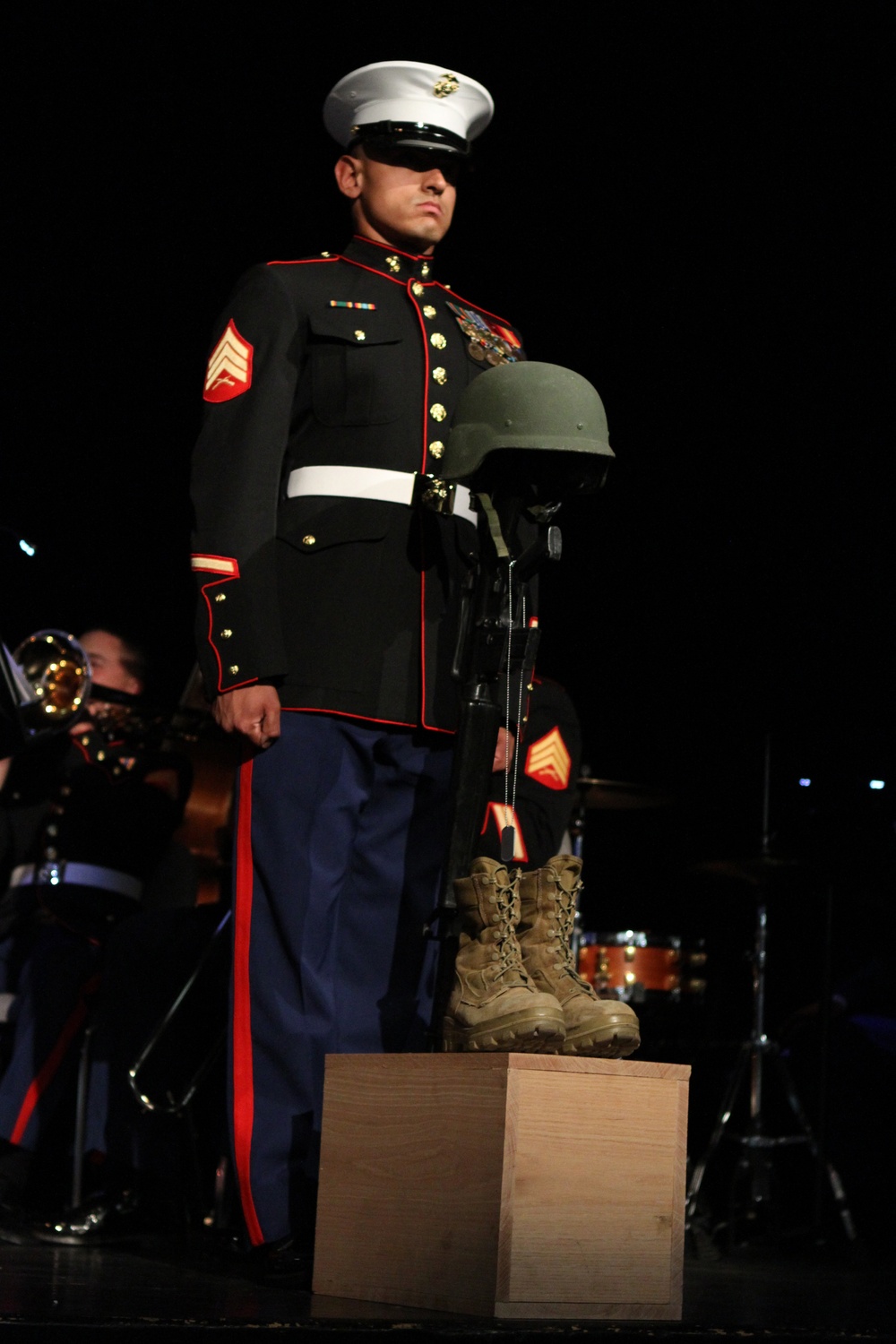 1st Marine Division Band performs at Fleet Week