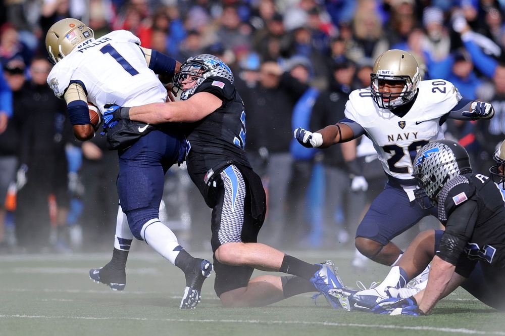 DVIDS Images Air Force vs. Navy football [Image 14 of 21]