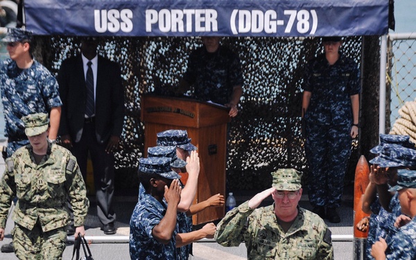 Vice admiral speaks to USS Porter crew in Bahrain