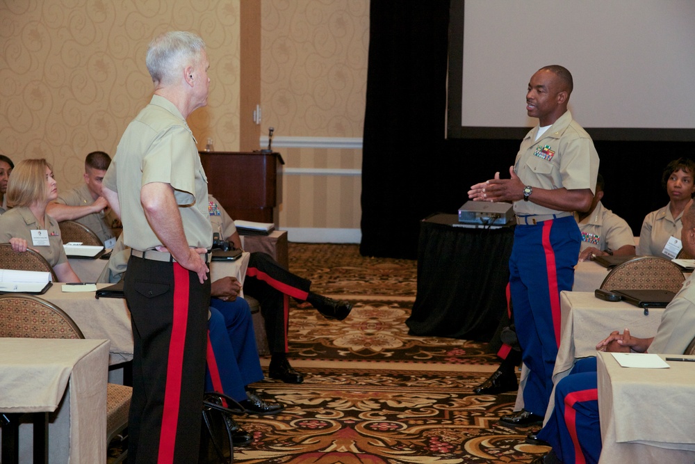 Gen. Amos attends New Orleans conference