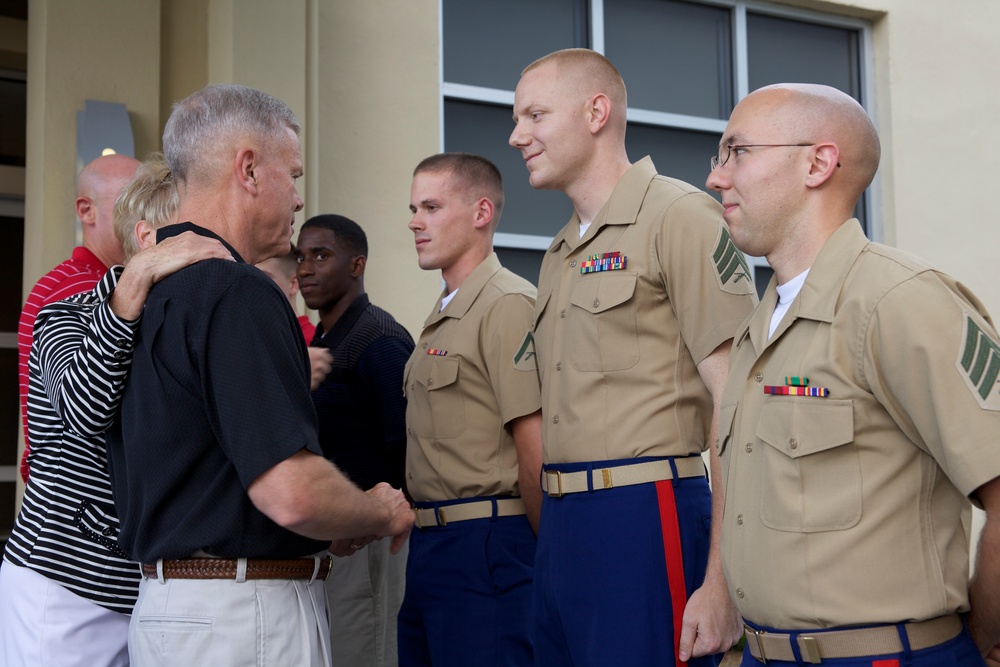 Gen. Amos attends New Orleans conference