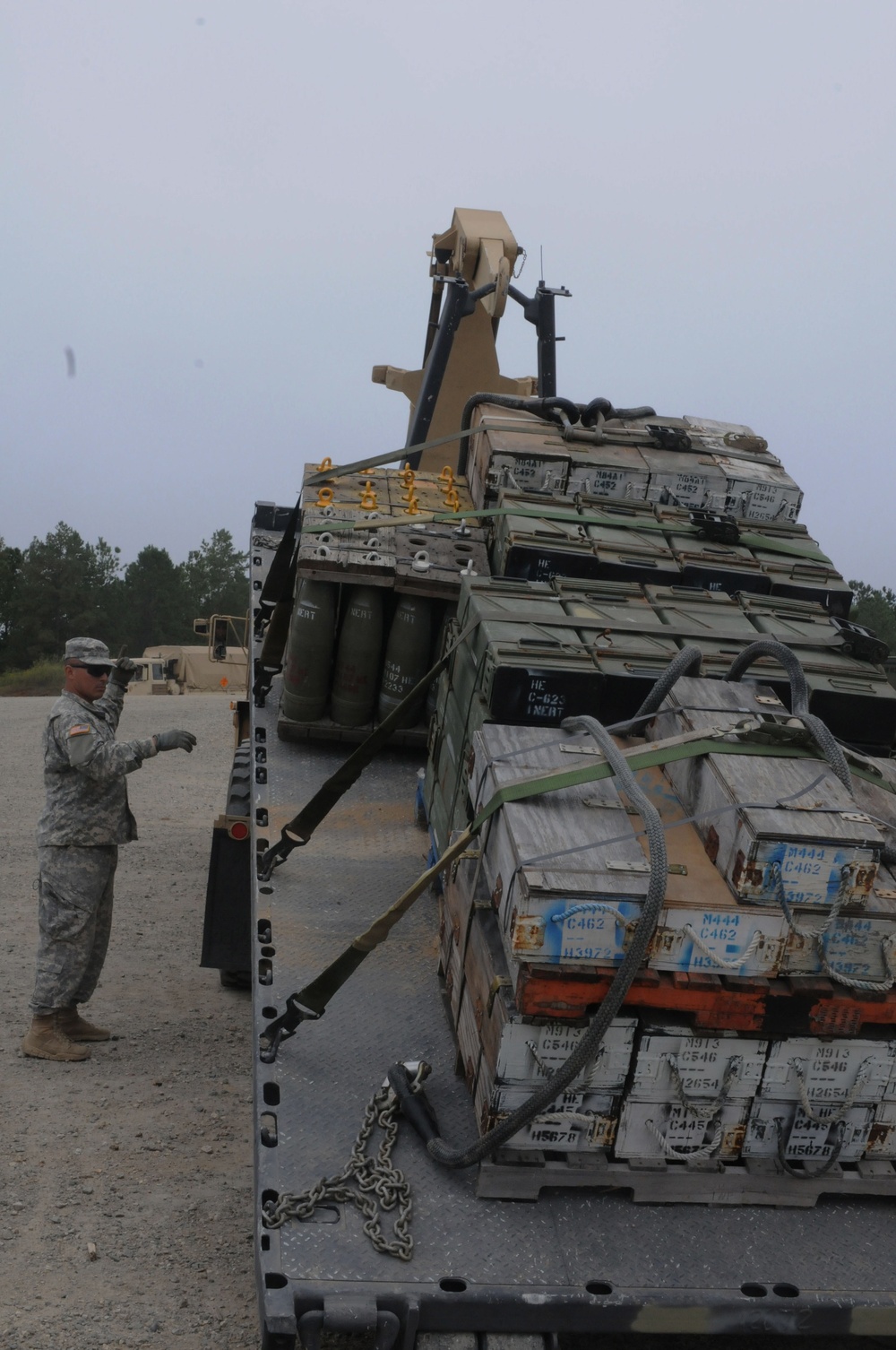 364th QM Company provide support for sling load