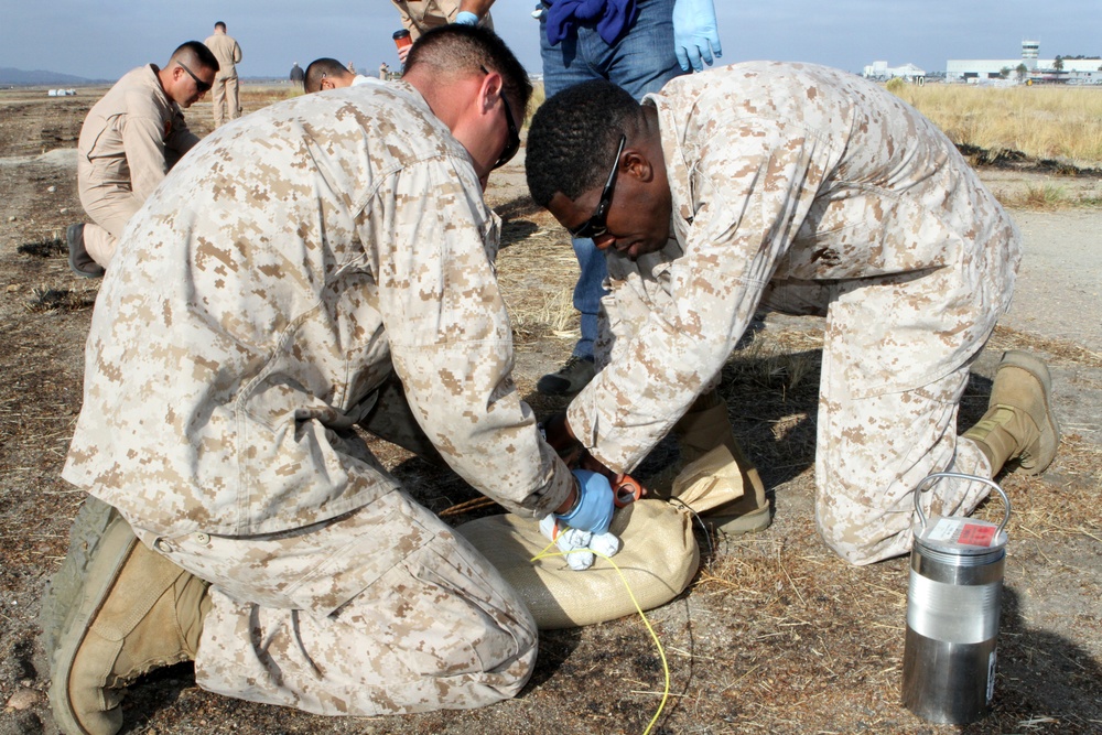 EOD Marines prepare for flight line ignition during Miramar Air Show