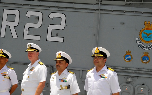 CNO visits INS Viraat