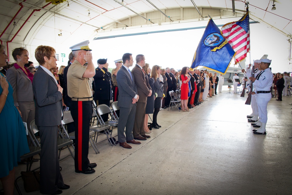 Marine Corps commandant attends Architzel retirement ceremony