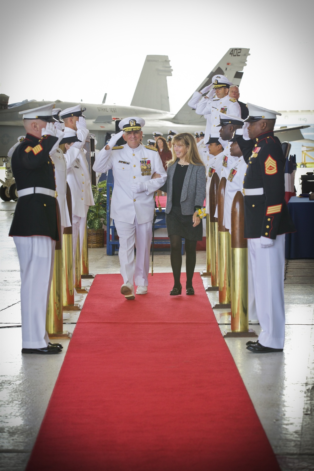 Marine Corps commandant attends Architzel retirement ceremony