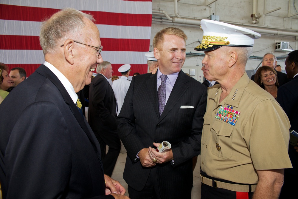 Marine Corps commandant attends Architzel retirement ceremony