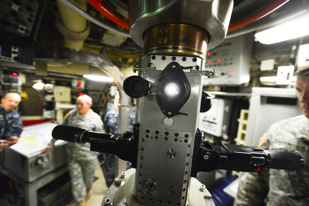 Dempsey visits Naval Base Kitsap