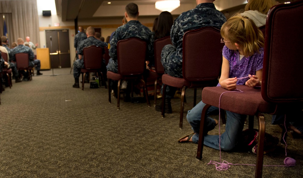 Dempsey visits Naval Base Kitsap