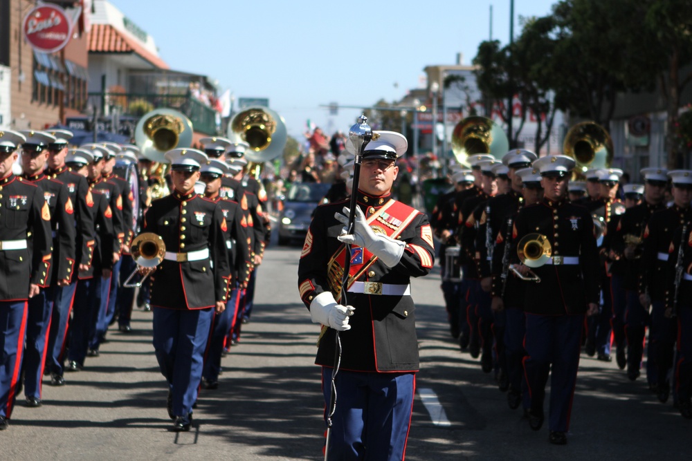 Marines participate in Italian Heritage Parade