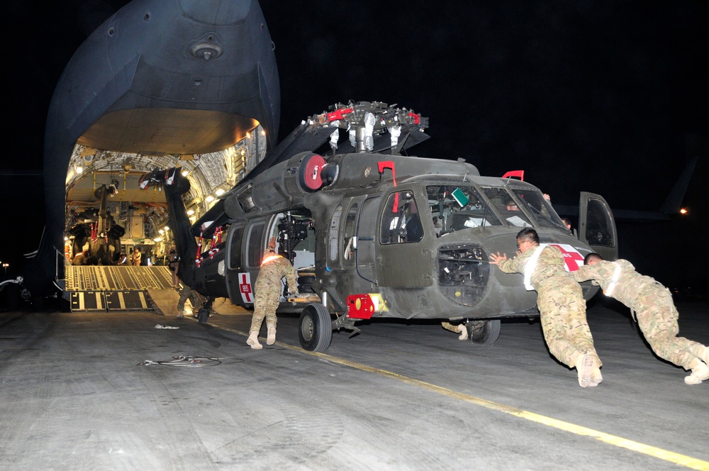25th CAB loads helicopters on planes