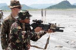 US, Philippine Marines go non-lethal