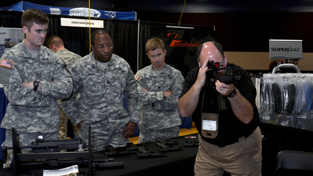 Expo connects soldiers with new technology