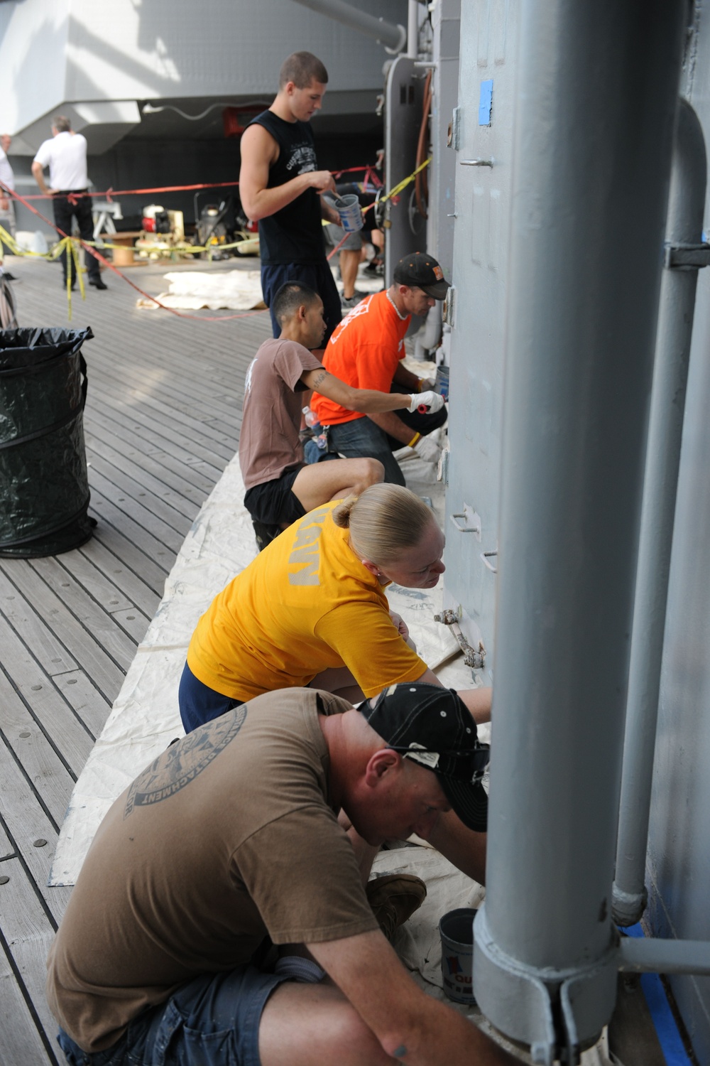 NECC sailors volunteer aboard battleship