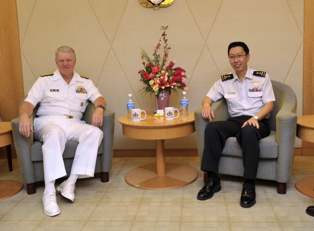 SNO visits Singapore