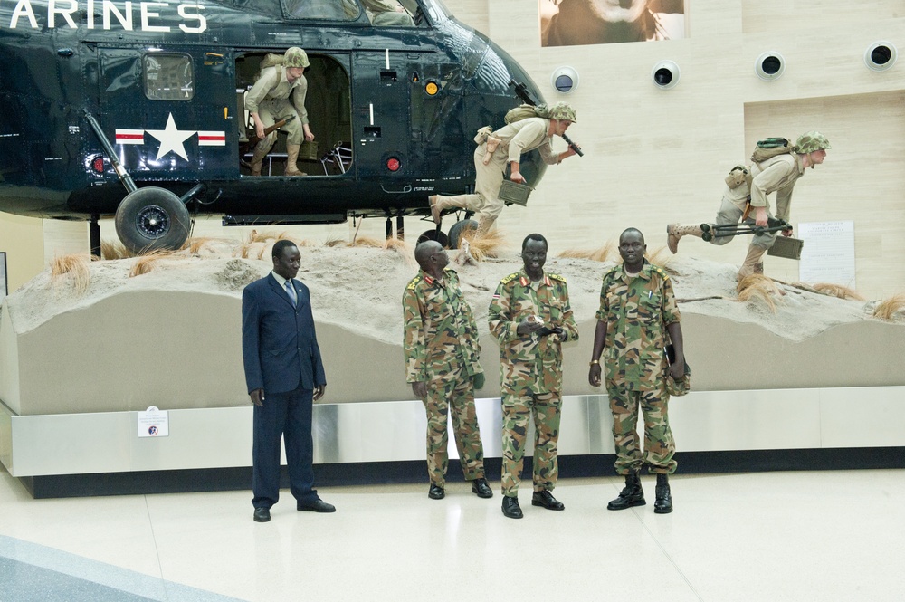 South Sudanese army officials meet with US military officials