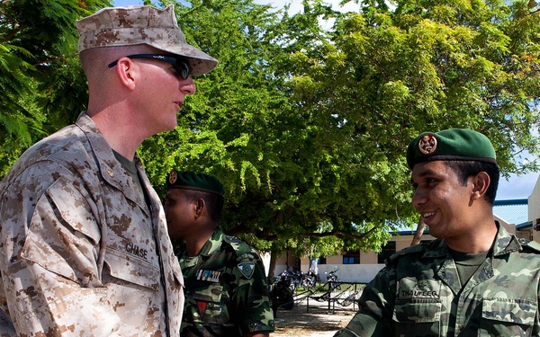 Maldivian, U.S. Marines kickoff training