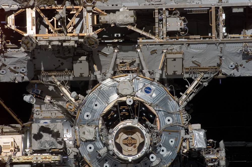 Exterior view of the ISS taken during STS-118