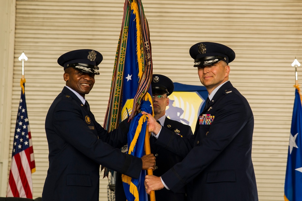 Col. Hartford assumes command of 437th AW