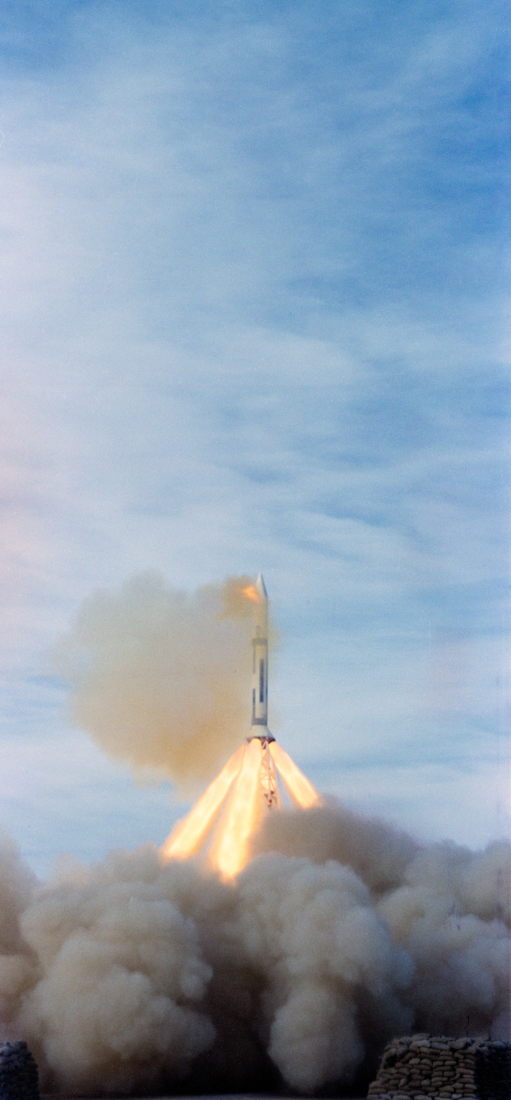 WSMR - BP #6, PAD ABORT TEST NO. 1'' NOV. 7, 63 WHITE SANDS