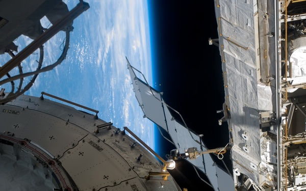 Kibo moving to docking with Node 2 CBM