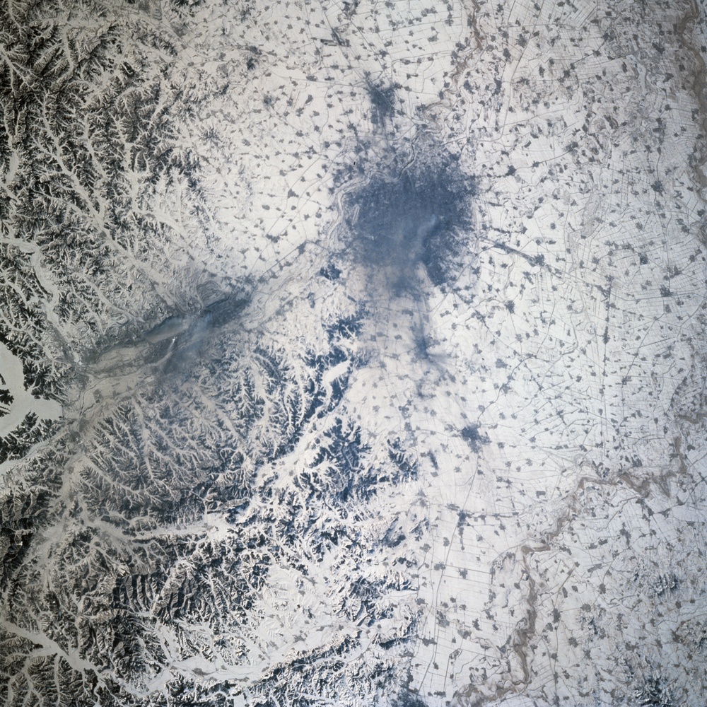 Earth observations taken during STS-81 mission