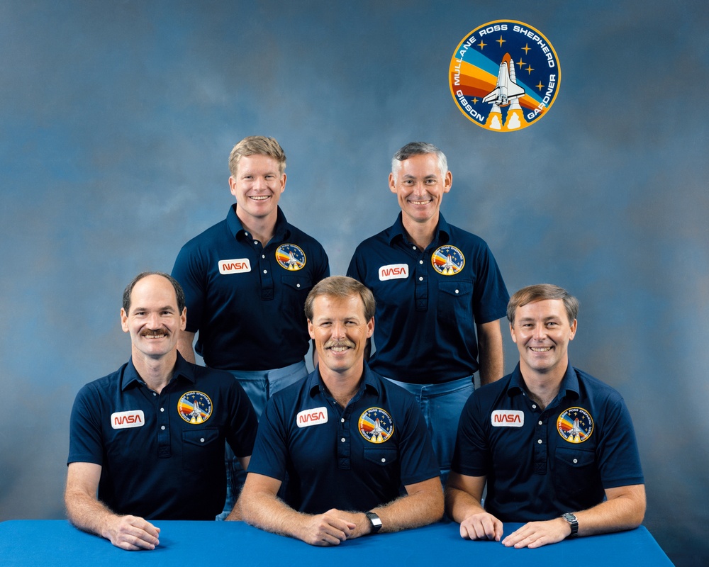 STS-27 Atlantis, Orbiter Vehicle (OV) 104, official crew portrait