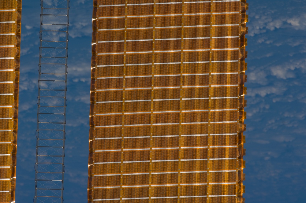 Fly-around view of the ISS by the STS-127 crew