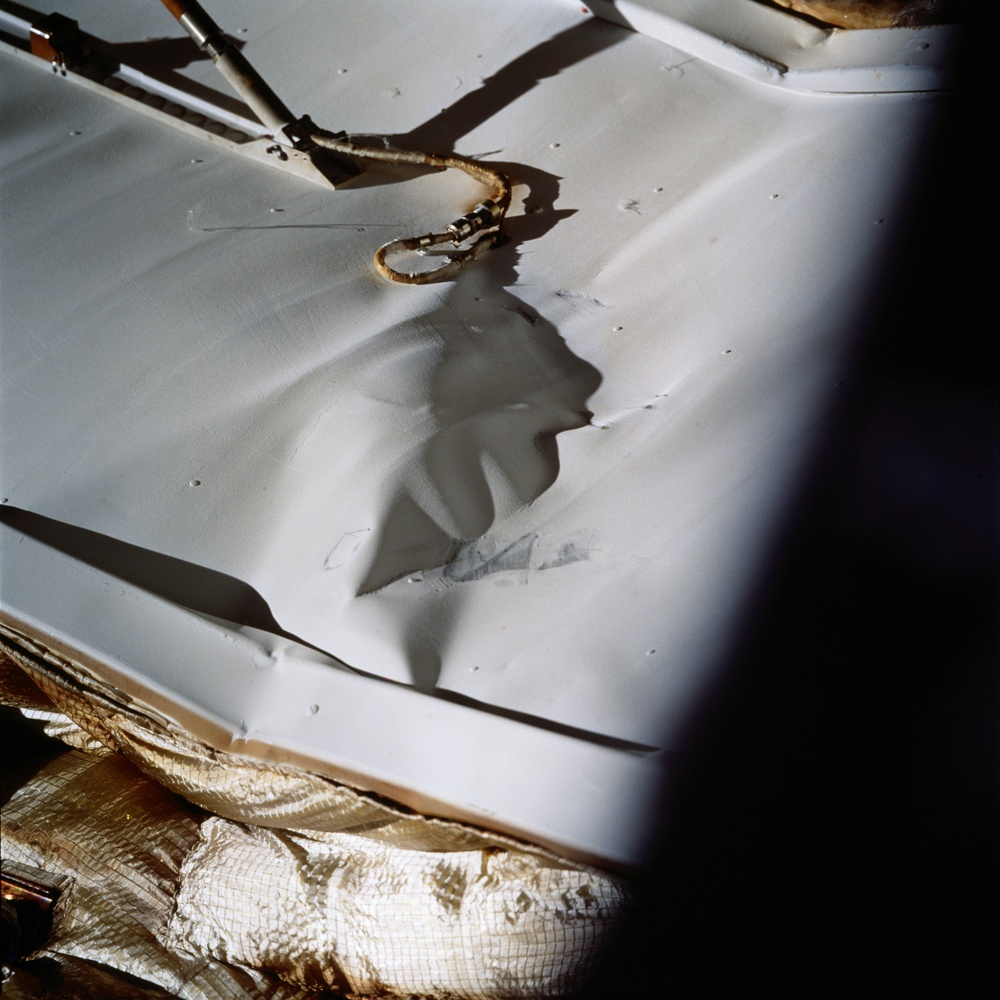 Survey of Spektr solar arrays and radiator