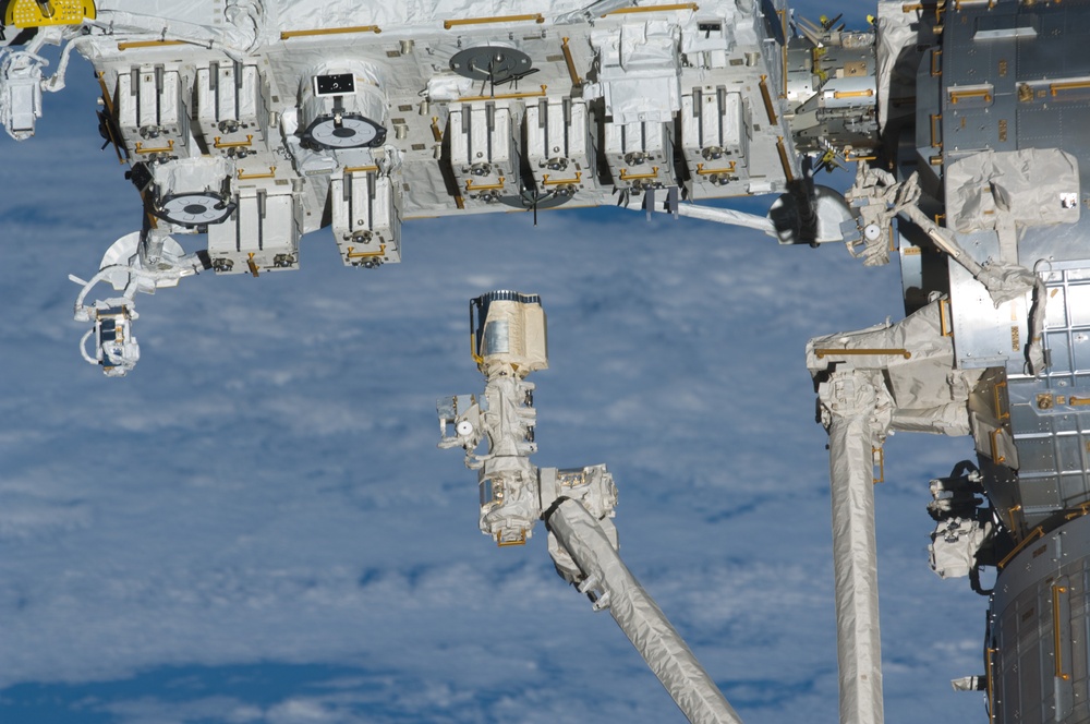 Fly-around view of the ISS by the STS-127 crew