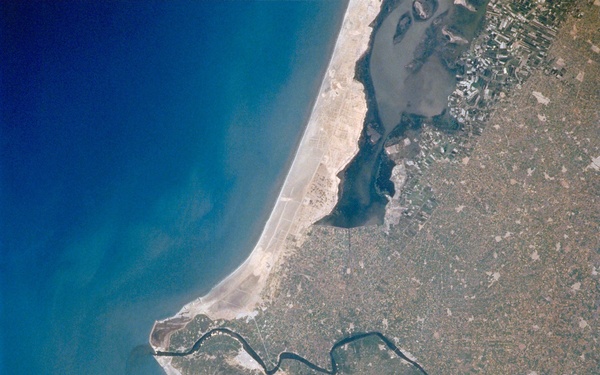 Earth observation image of the Rosetta Arm of the Nile River Delta taken during STS-100